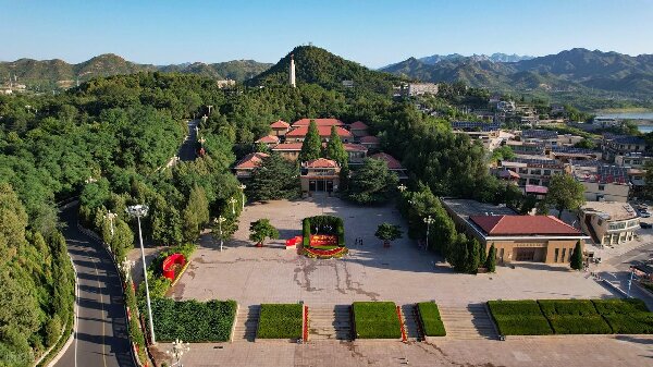 西柏坡红色之旅，干部培训的必修课 