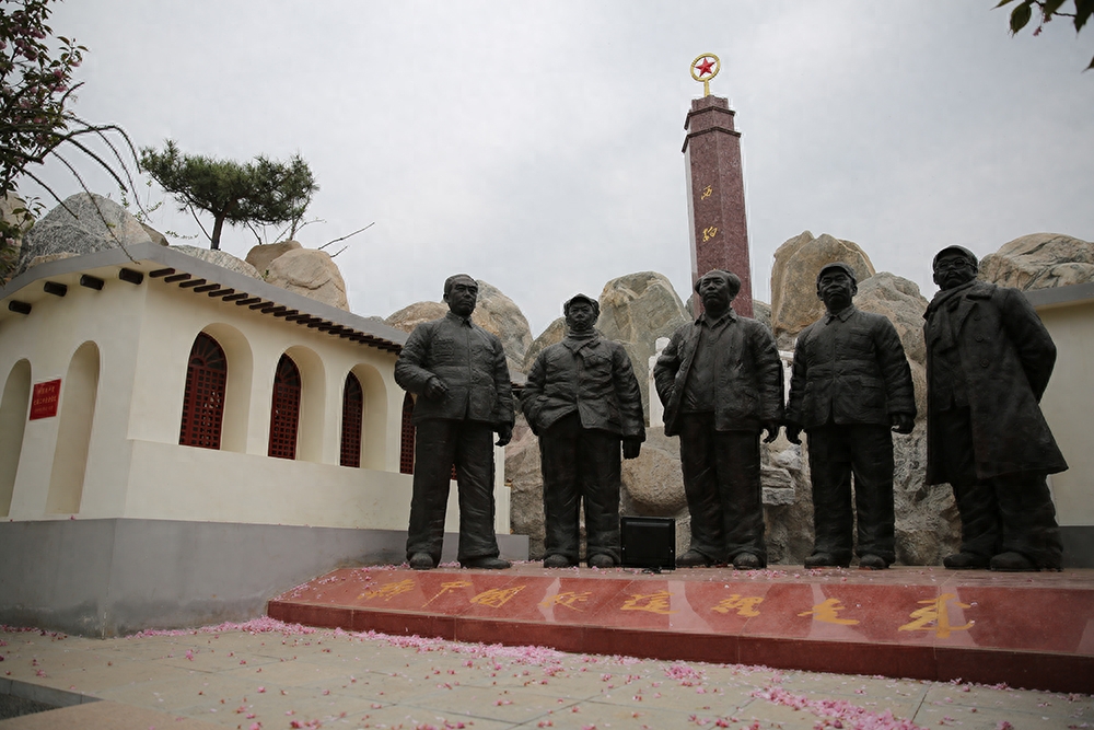 西柏坡：干部培训红色教育典范的精神内核 