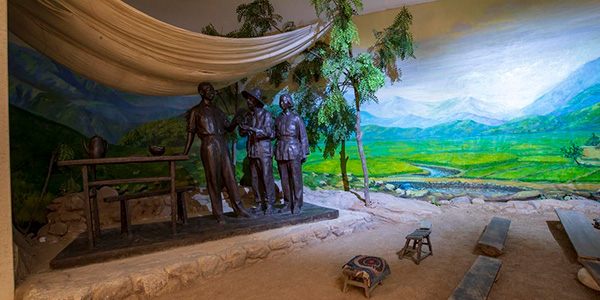 <strong>西柏坡党建培训：锻造新时代党员干部硬作风</strong> 