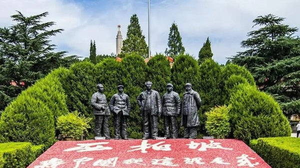 西柏坡红色教育淬炼初心：党员主动践行的新时代答案 