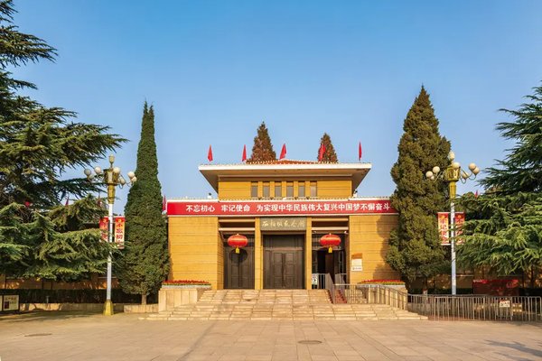 西柏坡红色教育基地干部培训 为何比读十份理论文件更入脑入心 